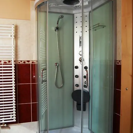 玛雅旅馆 3* 埃格尔